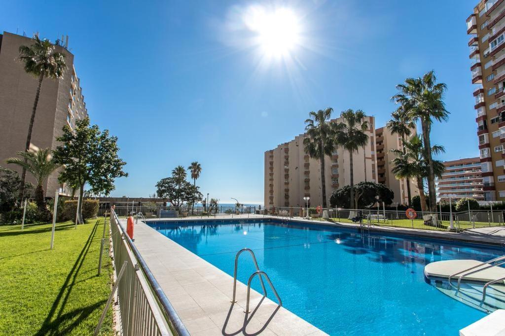 Appartement Apartamento Benalmadena Puerto Marina Extérieur photo